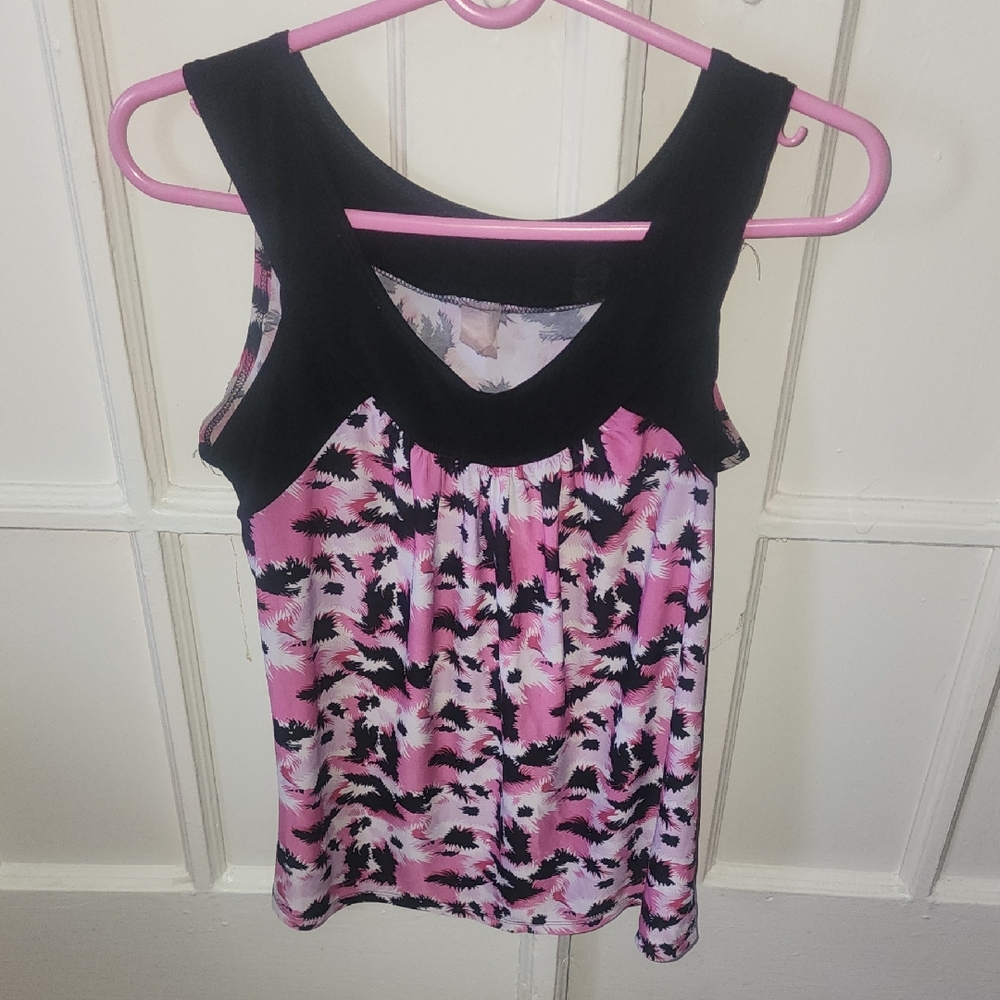 Black and Pink Graphic Sleeveless Tank Top
